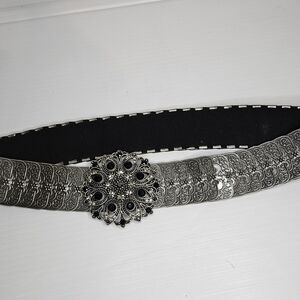 Vintage Boho Western Belt with Oversized Floral Buckle – One Size